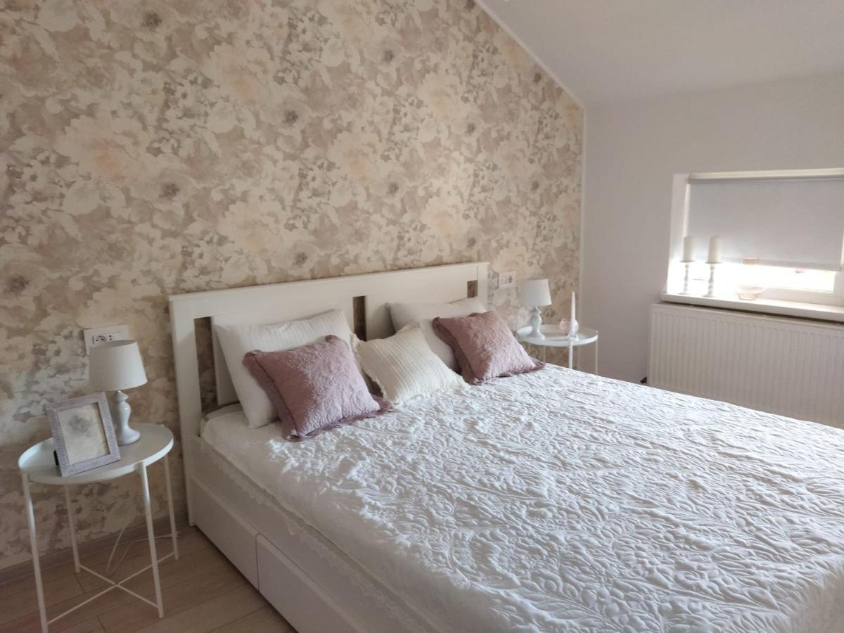 Apulum Apartment Alba Iulia Exterior foto